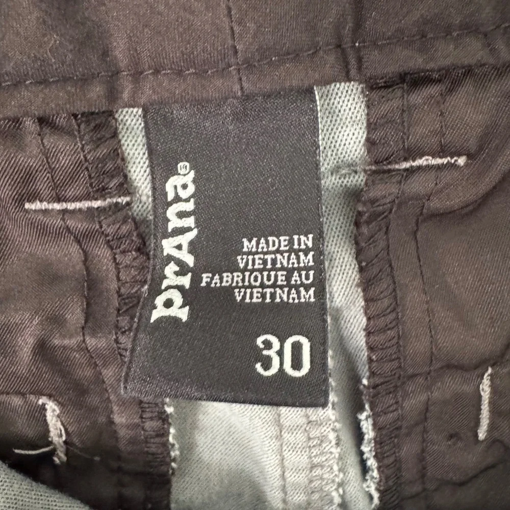 Prana 30x7 Gray Hybrid Quick Dry Hiking Outdoor Mens Chino Shorts